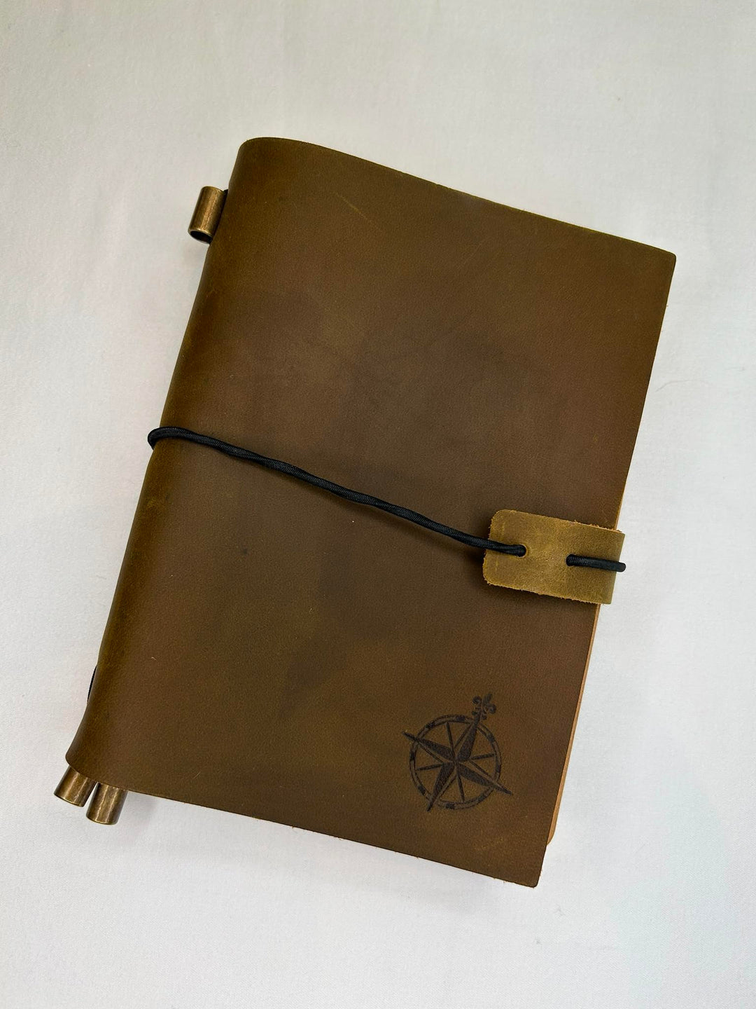 WANDERINGS Reisetagebuch A6 nachfüllbares Leder-Reisetagebuch, handgefertigtes echtes Leder - Klein