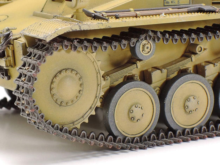 TAMIYA 35358 - 1:35 Panzerhaubitz Wespe Italien. Front, Modellbau, Plastik Bausatz, Hobby, Basteln,