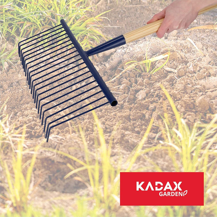 KADAX Rechen aus Stahldraht, breite Harke mit langem Stiel aus Holz, Langzahnrechen, federleichte Ga
