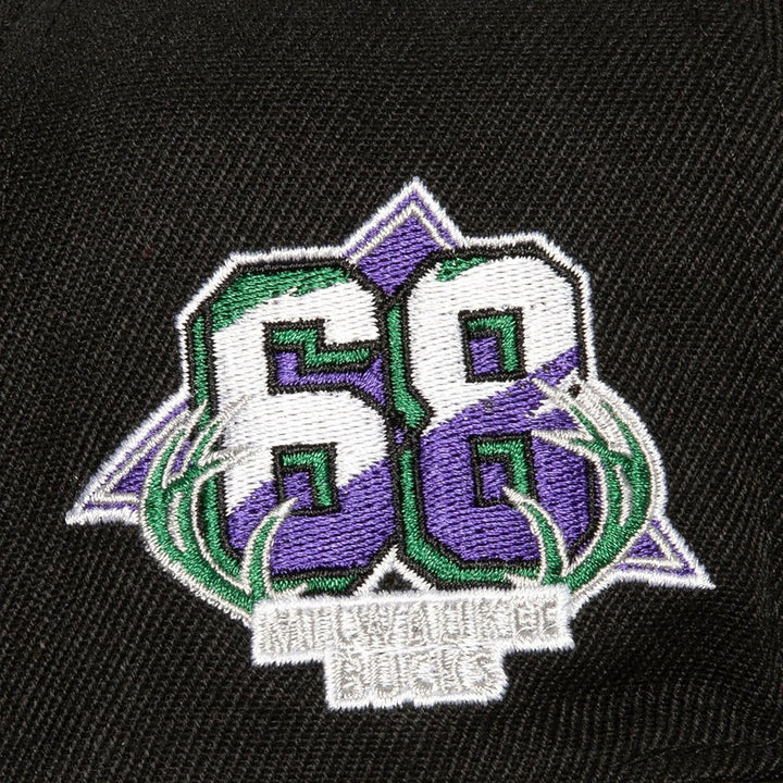 Mitchell & Ness NBA Snapback Cap Side Jam HWC Milwaukee Bucks Black