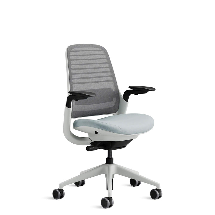 Steelcase Series 1 Ergonomischer Bürostuhl mit LiveBack Lumbalstütze und 4D-Armlehnen Sturmhorizont