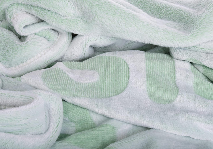 Sansibar Wohndecke Kuscheldecke Tagesdecke Micro Flausch Prägedruck 150x200 cm Weiss/Hellgrün, 150x2