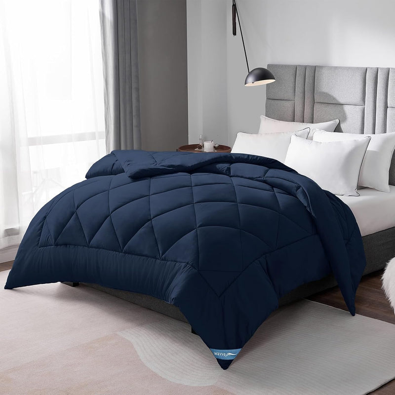 WAVVE Bettdecke 140x200 cm Ganzjahresdecke 4 Jahreszeiten, Steppdecke 300gsm Mikrofaser 140x200cm, S