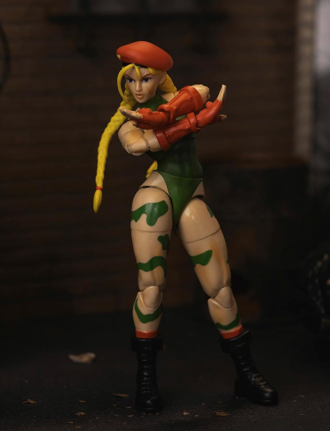 Jada Toys Street Fighter Cammy (15 cm) - Bewegliche Actionfigur mit alternativem Kopf &amp; Händen - Sa