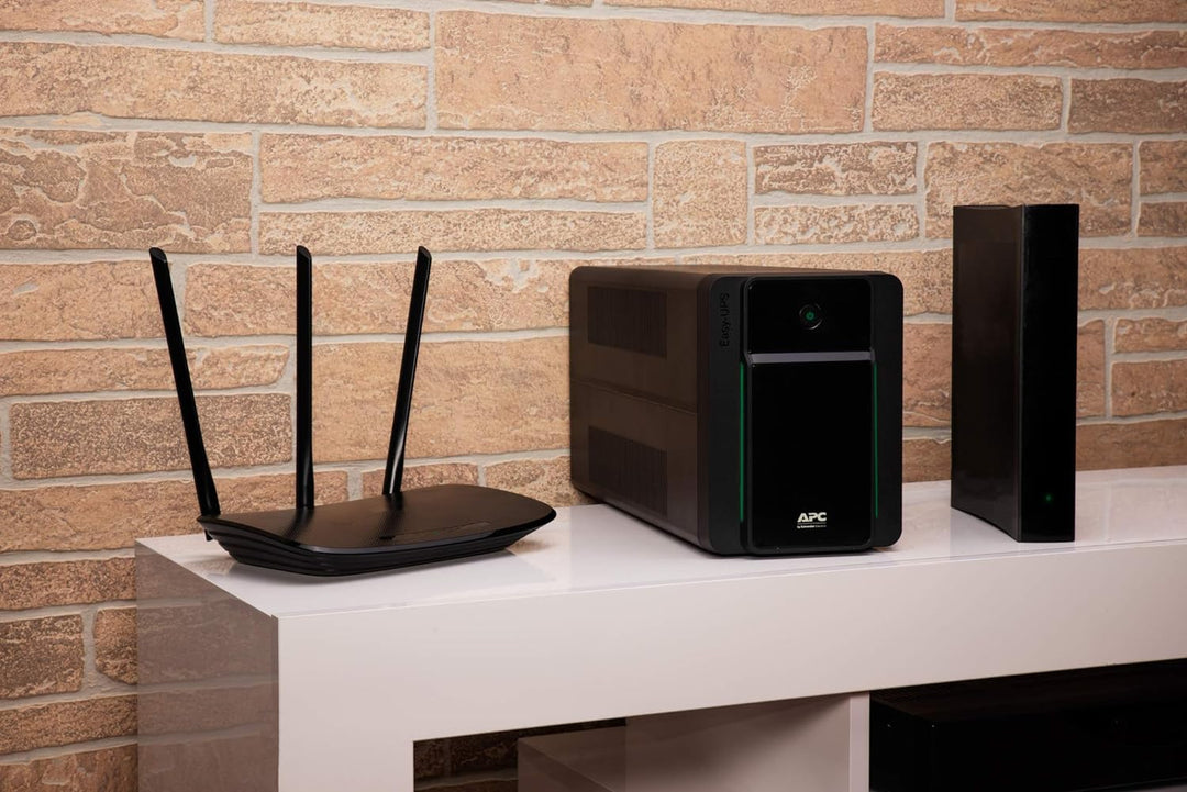 APC Easy UPS - BVX1600LI - unterbrechungsfreie Stromversorgung 1600 VA, Batteriesicherung & Überspan