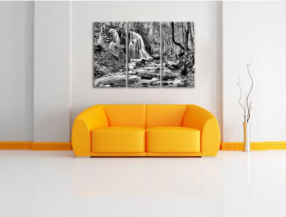 Pixxprint Monocrome, Atemberaubender Wasserfall im Wald 3-Teiler Leinwandbild 120x80 Bild auf Leinwa