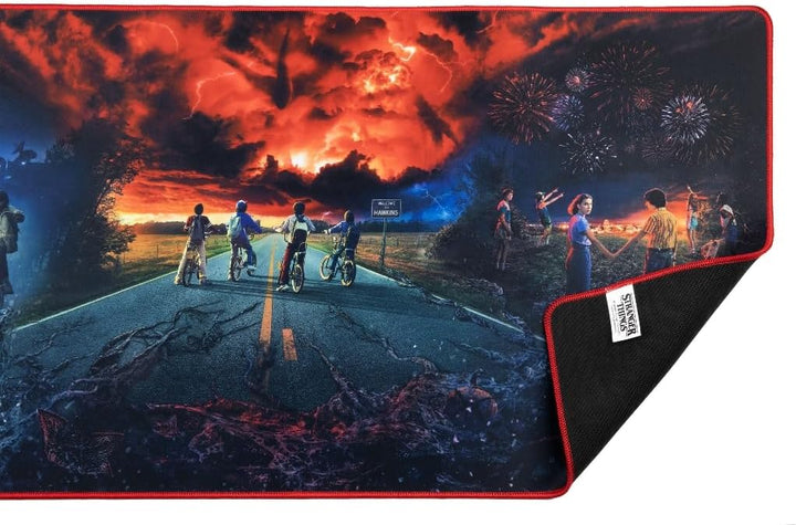 Konix Stranger Things XXL Gaming-Mauspad 90 x 46 cm - rutschfeste Mikrofaser-Oberfläche - Gummi - Me