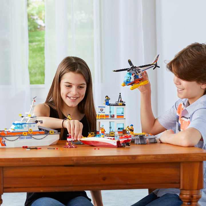LEGO City 60167 - "Küstenwachzentrum Konstruktionsspiel, bunt
