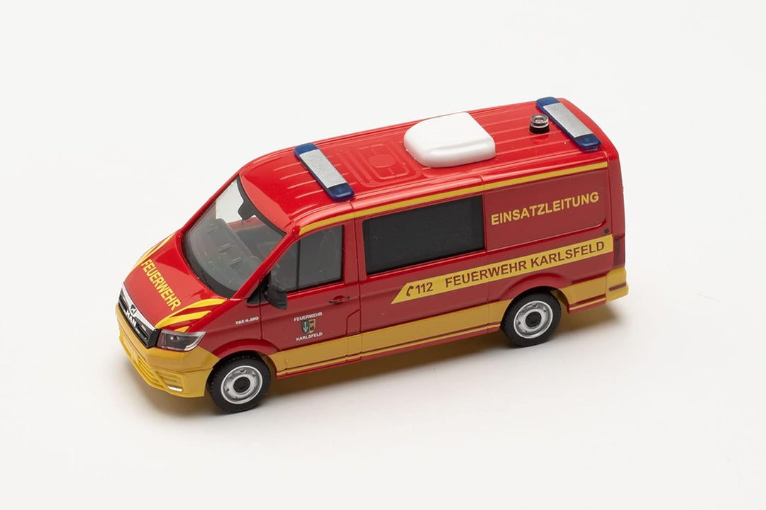 Herpa Feuerwehr Modellauto Man TGE Halbbus FD ELW „Feuerwehr Karlsfeld“, originalgetreu im Massstab