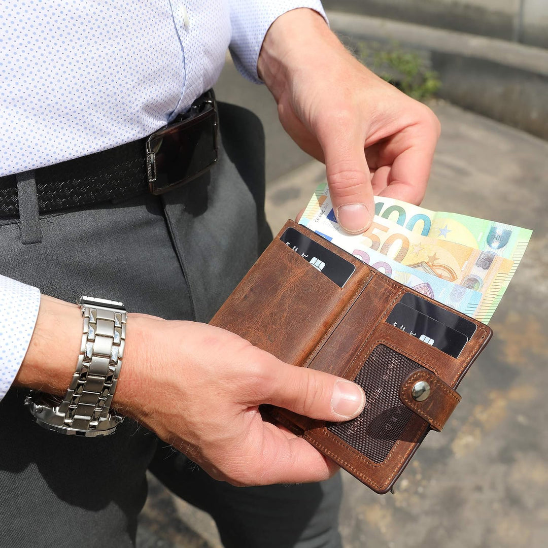 Solo Pelle Leder Geldbörse Q-Wallet mit integriertem Kartenetui für 15 Karten + Geldscheine geeignet