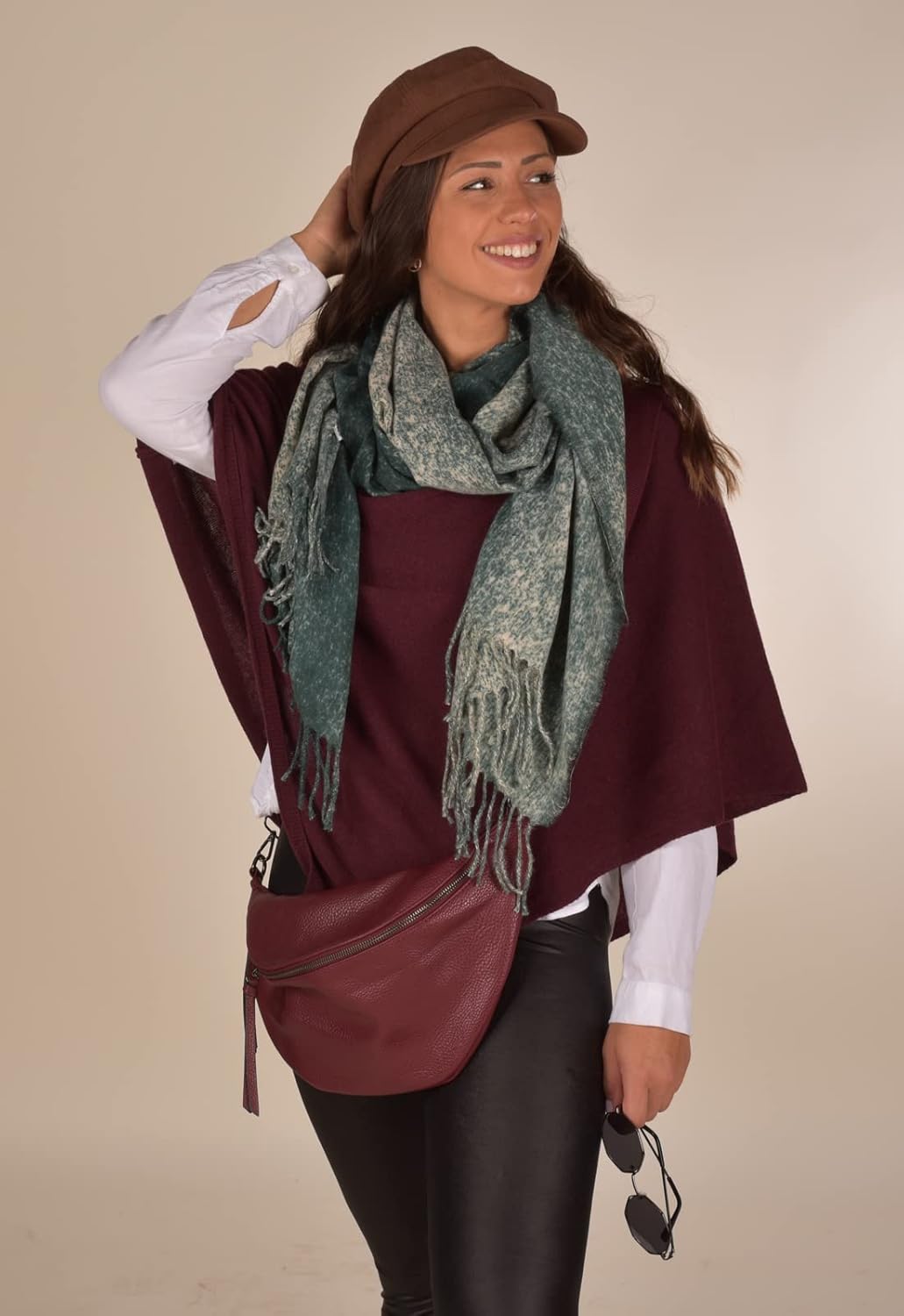 styleBREAKER Damen Halbmond Crossbody Schultertasche, abnehmbarer verstellbarer Schultergurt, Einfar