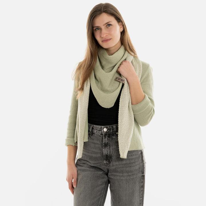 KNIT FACTORY - Ella Dreieckstuch - Dreieckstuch Damen - Fein Gestrickter Damen Schal - Halstücher fü