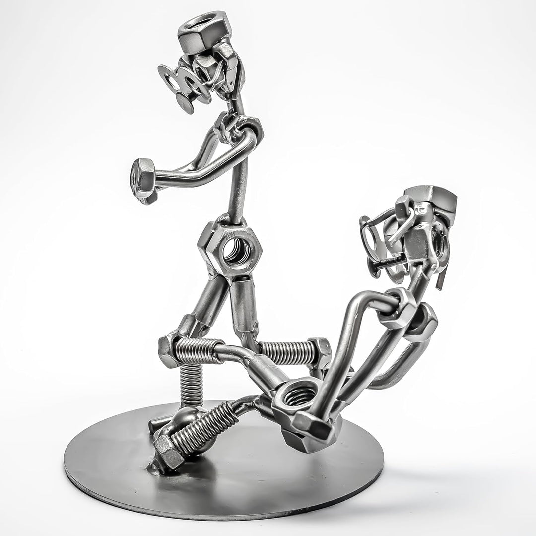 STEEMO Schraubenmännchen Fussball Fussballfans - Metall-Kunst-Deko 12x17x17 cm