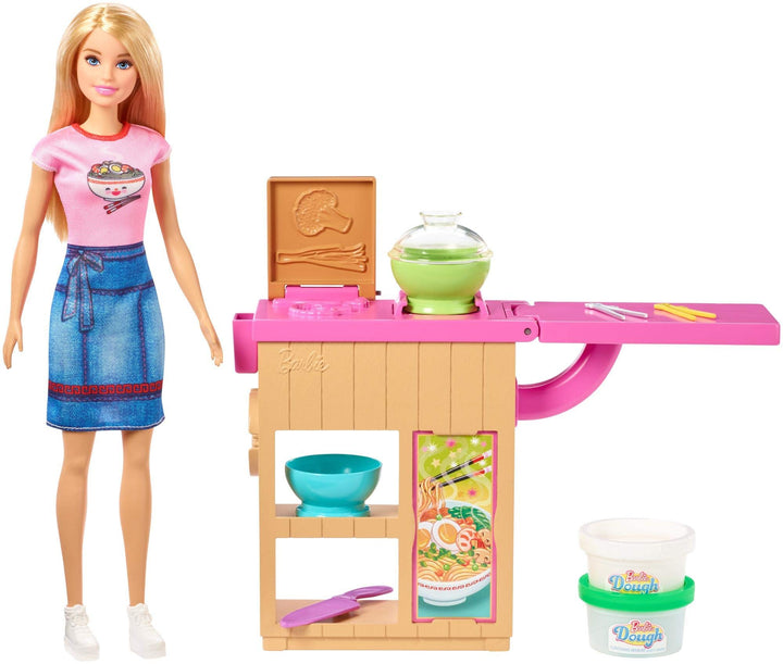Barbie GHK43 - Pasta-Spielset mit Puppe (blond) und Arbeitsbereich, mit Zubehör und Spielknete, Spie