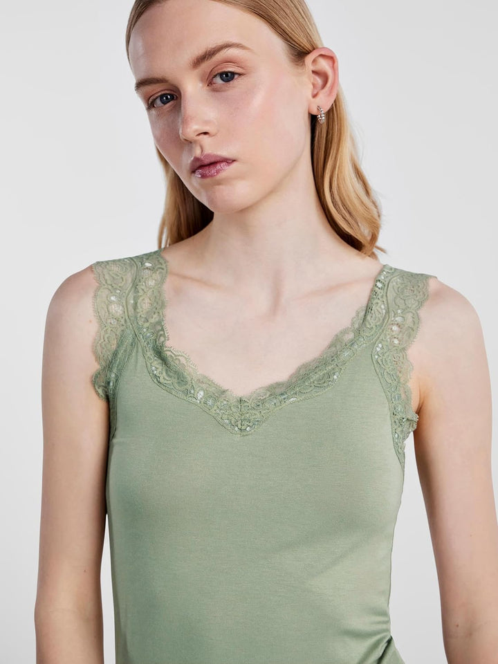 PIECES Damen Pcbarbera Lace Noos Bc Top S 1x Desert Sage, 1x Balsam Green, 1x China Blue, S 1x Deser