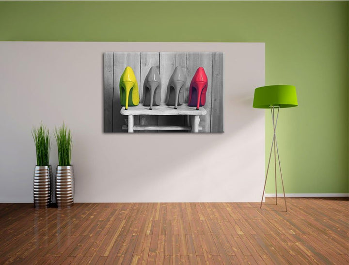 High Heels auf Hocker schwarz/weiss Format: 100x70 auf Leinwand, XXL riesige Bilder fertig gerahmt m