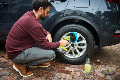 RYOBI 18 V ONE+ Akku-Reinigungsbürste R18CPS-0 (15 cm rotierender Borstenkopf, ohne Akku und Ladeger