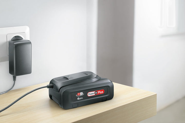 Bosch Home and Garden Akku Pack PBA 18V 4.0Ah W-C (18 Volt System, 4.0Ah Batterie Akku, im Karton),