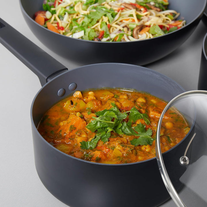 Russell Hobbs RH02840EU7 18cm Non-Stick Saucepan – Induction Pan, Tempered Glass Lid & Steam Vent, H