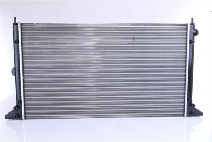 Nissens 67304 Kühler, Motorkühlung