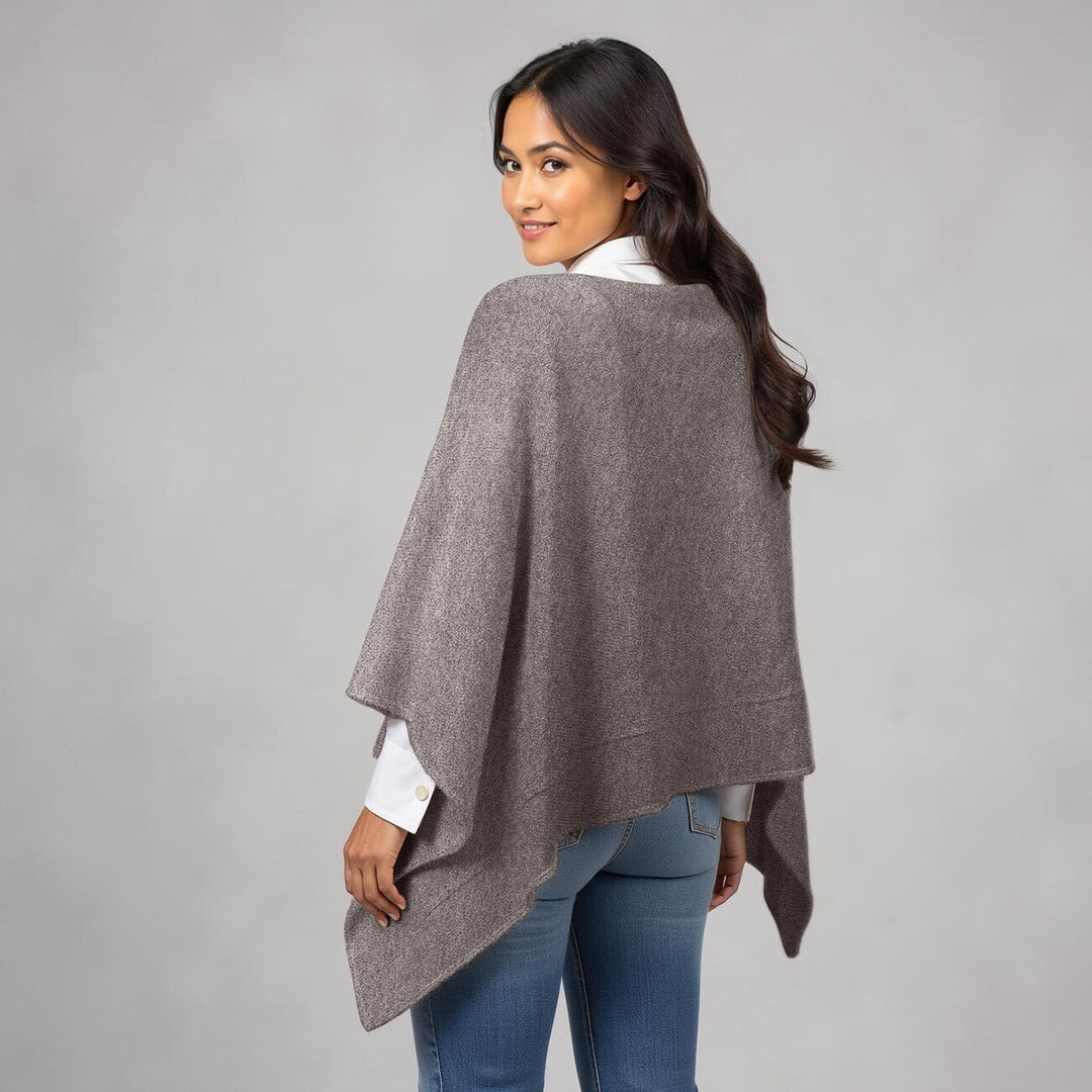 GIESSWEIN Merino Lambswool Poncho - Damen Feinstrick Überwurf aus Merinowolle, Wool Cape, Frauen Str