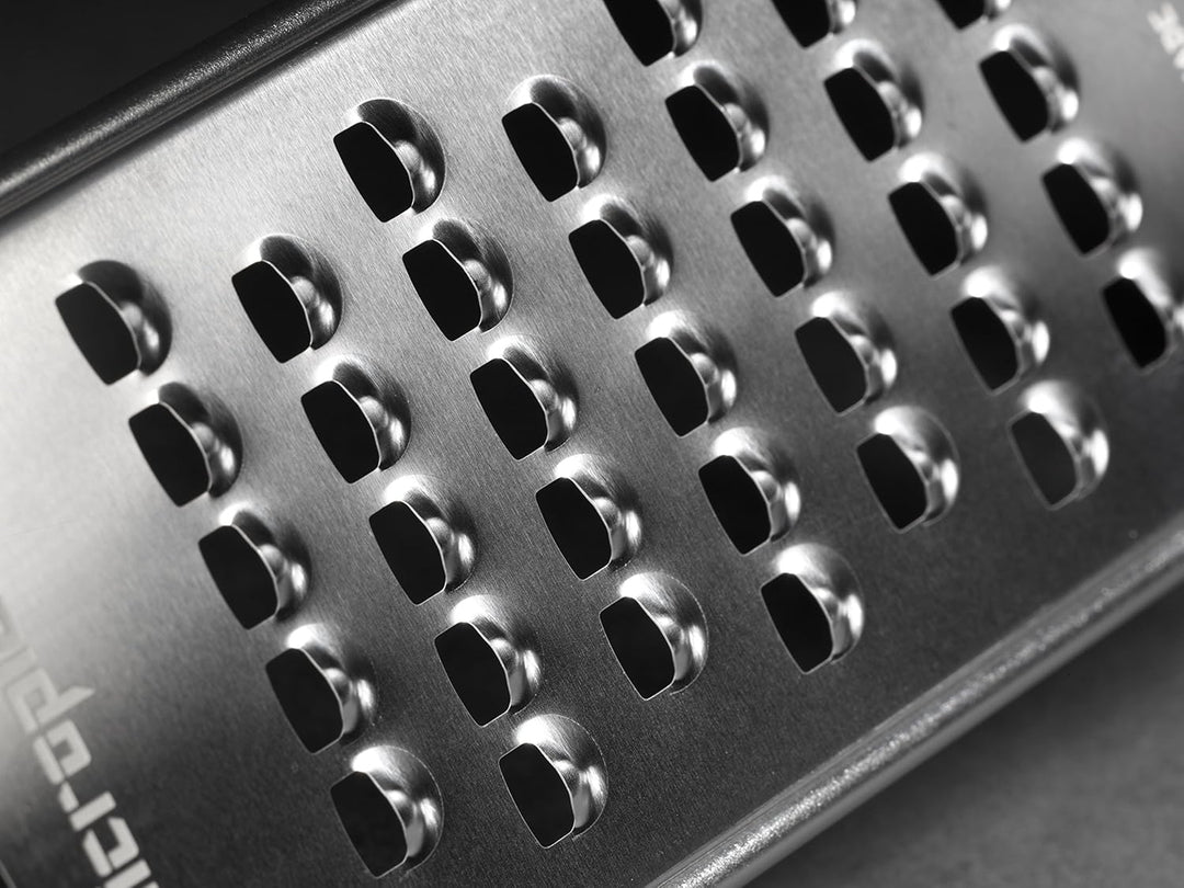 Microplane Reibe Sternenklinge Edelstahl Schwarz Gourmet Serie & Küchenreibe Sehr Grob für Kartoffel