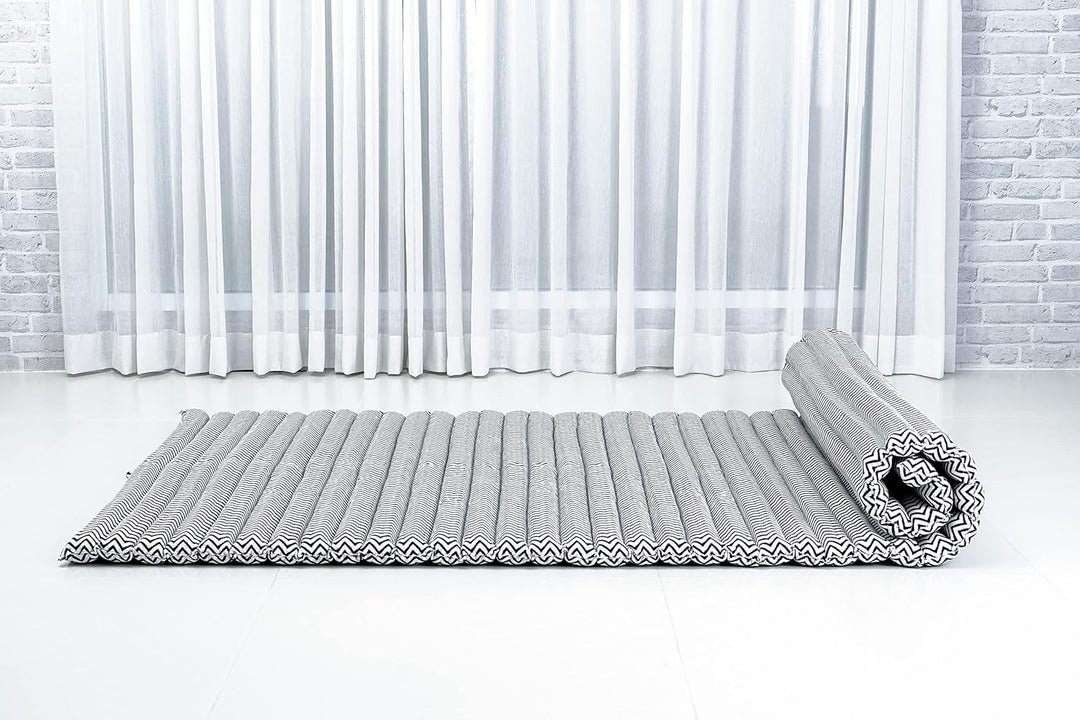 Leewadee Kapok Rollmatte – Handgefertigte Schlaf- & Relax Faltmatte aus Thailand, vielseitig als Gäs