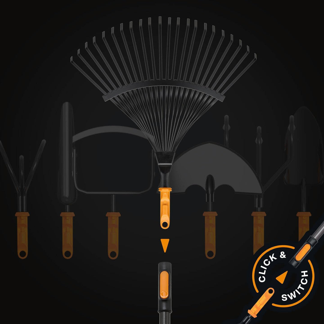 Fiskars OneClick Metall-Fächerbesen, Robuster Rasenrechen-Aufsatz zum Entfernen von Moos und Rasenfi