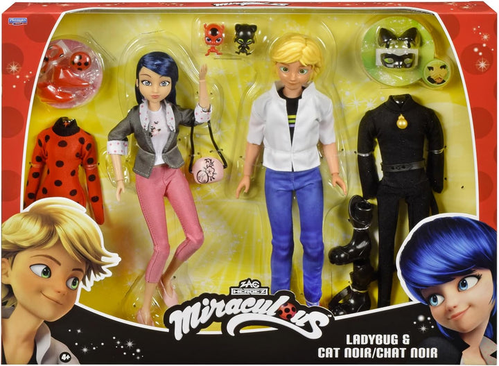 BANDAI – Miraculous – 2er-Pack Marinette und Adrien Puppen mit 2 Outfits (Ladybug & Cat Noir), Zubeh