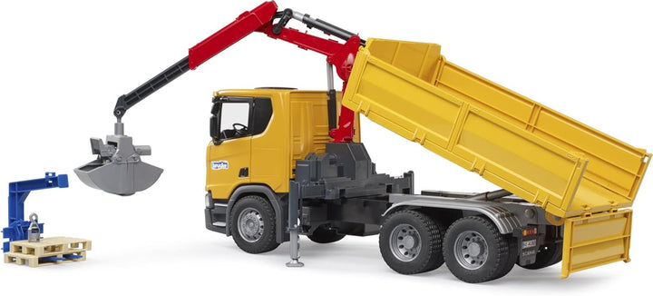 bruder 03551 - Scania Super 560R Baustellen LKW mit Kran & 2 Paletten - 1:16 Fahrzeuge, Baufahrzeug,