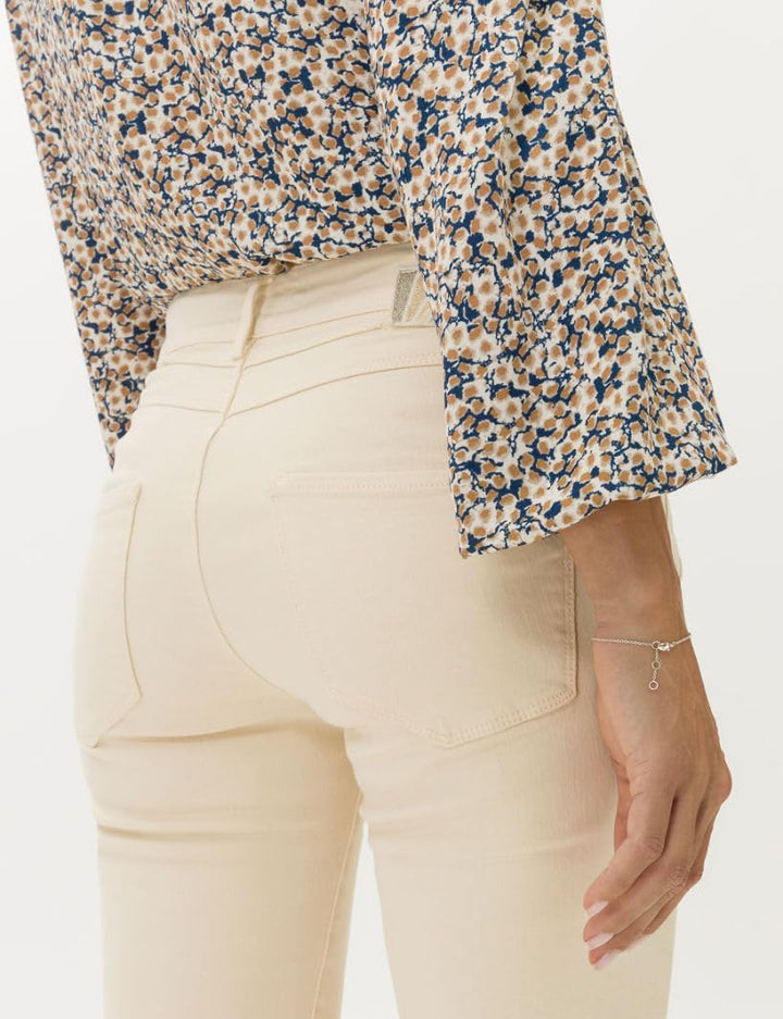 BRAX Damen Style Ana Push Up-Effekt Jeans 38W / 34L Eggshell, 38W / 34L Eggshell