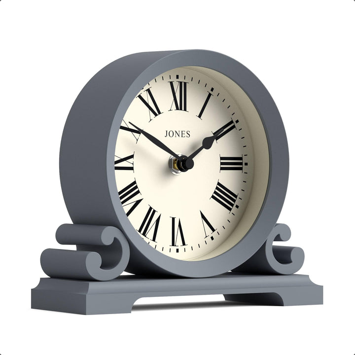 JONES CLOCKS® Saloon Tischuhr | Traditionelles Doppel-Scroll-Design | Französisches Marineblau | Röm