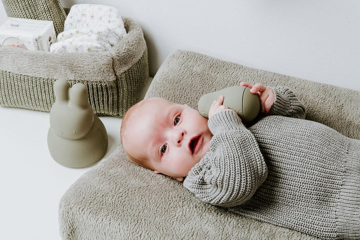 BO Baby's Only - Körbchen Hope - Wickeltisch Organizer - Gestrickte Aufbewahrungsbox für Kinderzimme