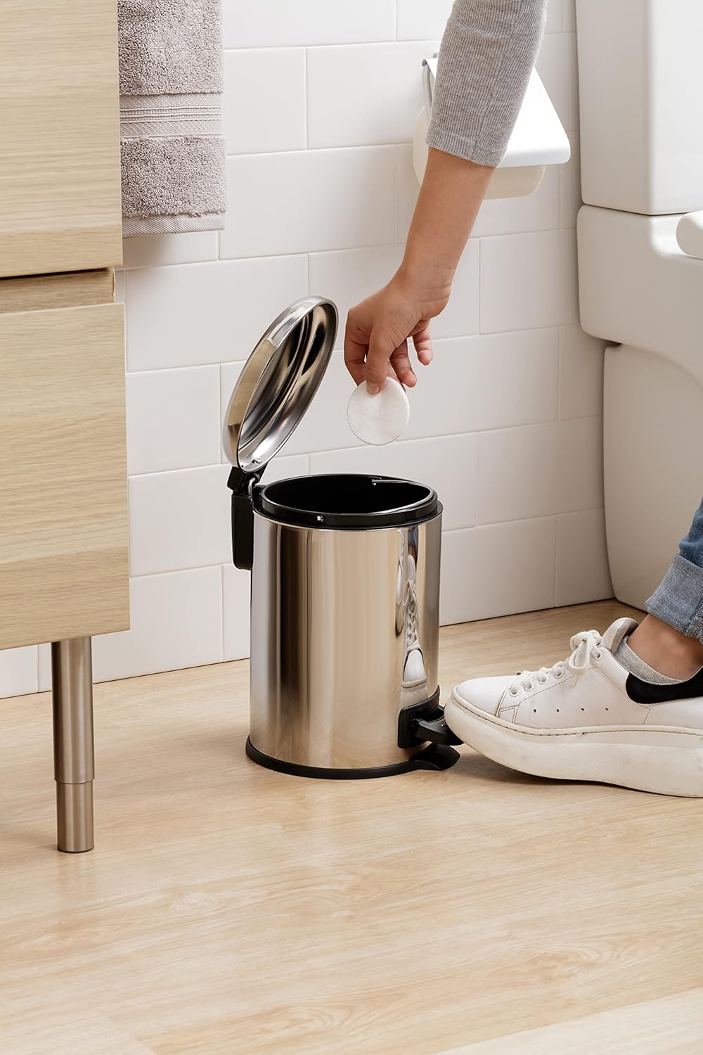 TATAY Badezimmer Mülleimer 3L mit Pedal | Hygienisches, berührungsloses Öffnen | Soft-Close, geräusc