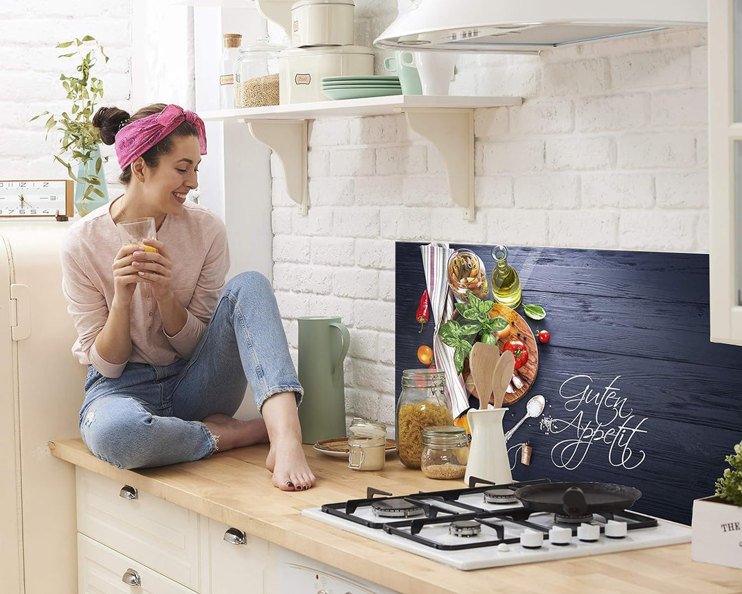 GRAZDesign Spritzschutz Küche Herd, Gemüse auf Holz, dunkelgrau mit Guten Appetit, Küchenrückwand au