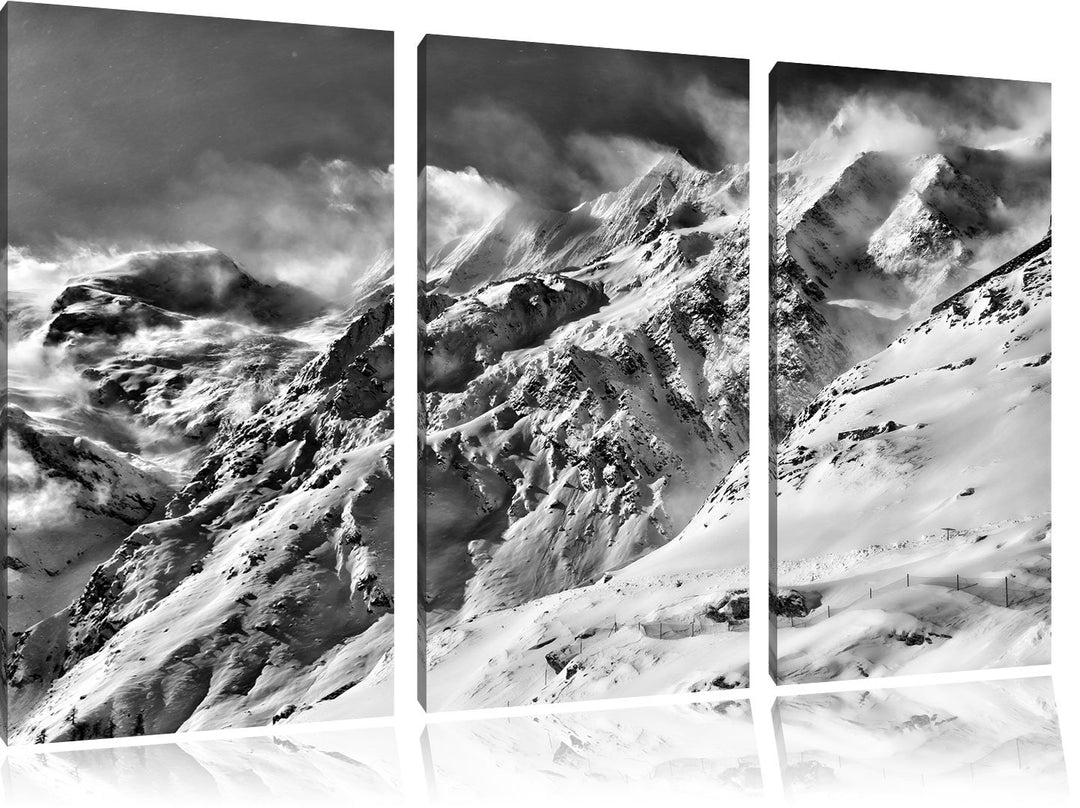 Pixxprint Monocrome, schneebedeckte Berggipfel 3-Teiler Leinwandbild 120x80 Bild auf Leinwand