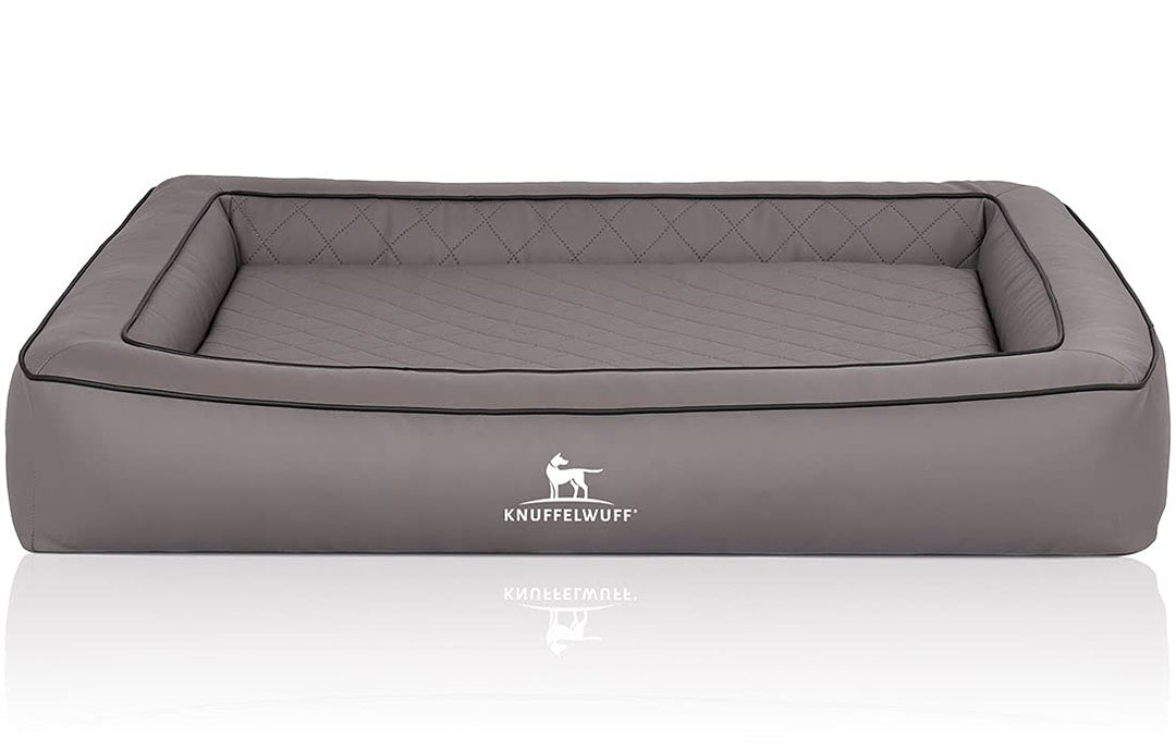 Knuffelwuff Orthopädisches Hundebett aus Laser gestepptem Kunstleder Hampstead M-L 85 x 65cm Grau Gr