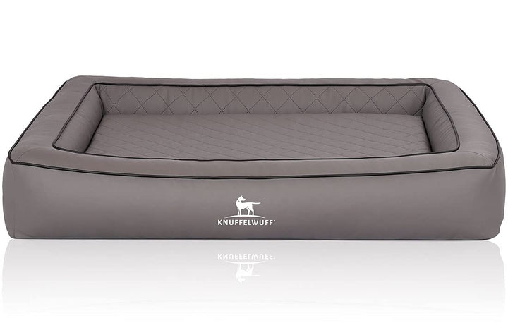 Knuffelwuff Orthopädisches Hundebett aus Laser gestepptem Kunstleder Hampstead M-L 85 x 65cm Grau Gr