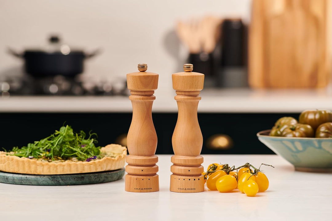 Cole & Mason London Salzmühle Holz 22 cm, Einstellbarem Mahlgrad, Keramikmahlwerk, Manuelle Gewürzmü