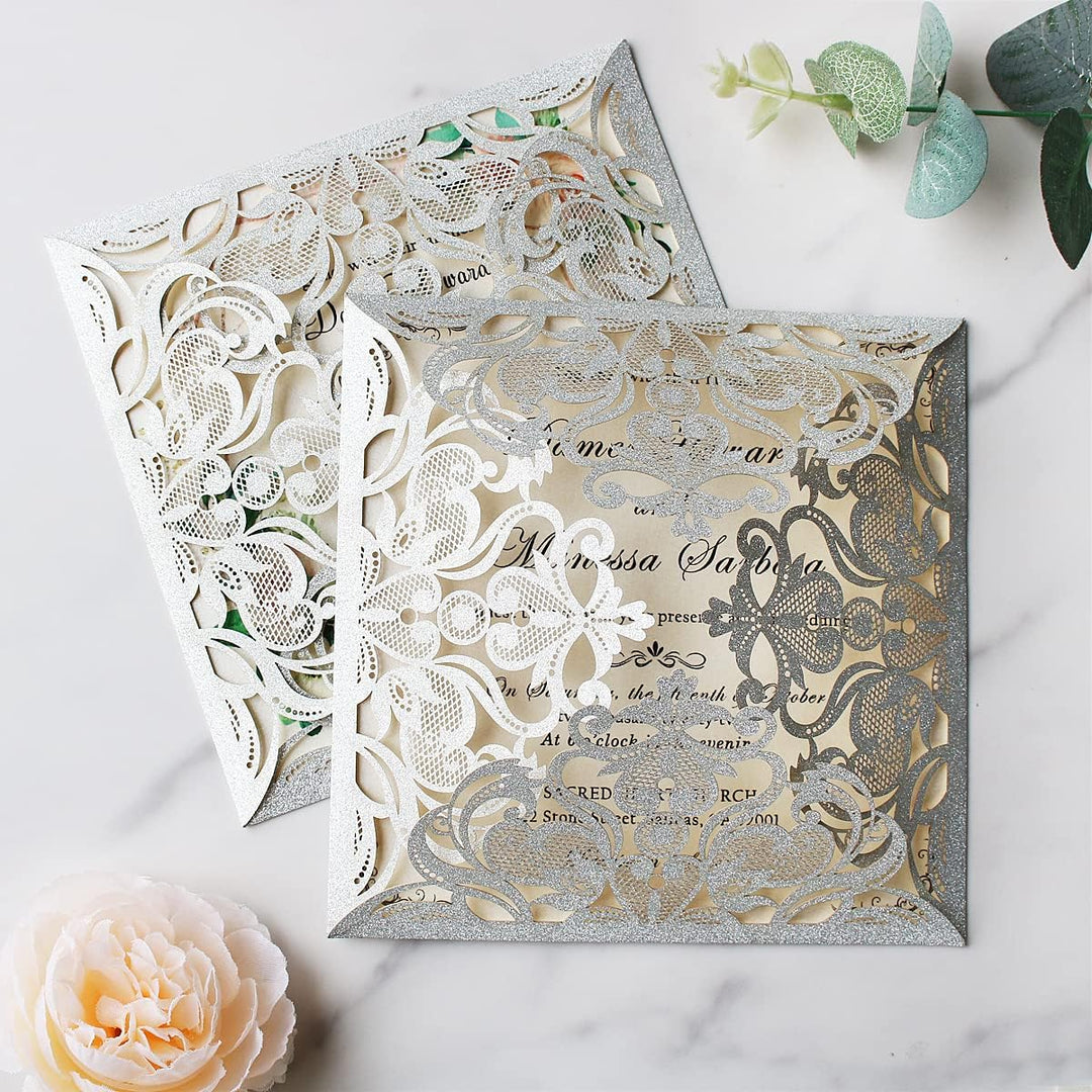 Hosmsua 20 Stück Silber Laser Cut Hohlblumenhochzeits Hochzeitseinladungskarten mit Umschläge Brautp
