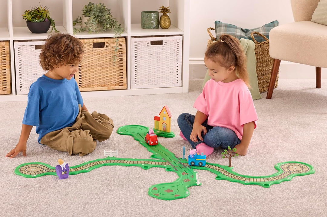 Peppa Wutz Whizz Around Spielset Flotte Stadt – Motorisierte Fahrzeuge mit Schienen &amp; Strasse, Elekt