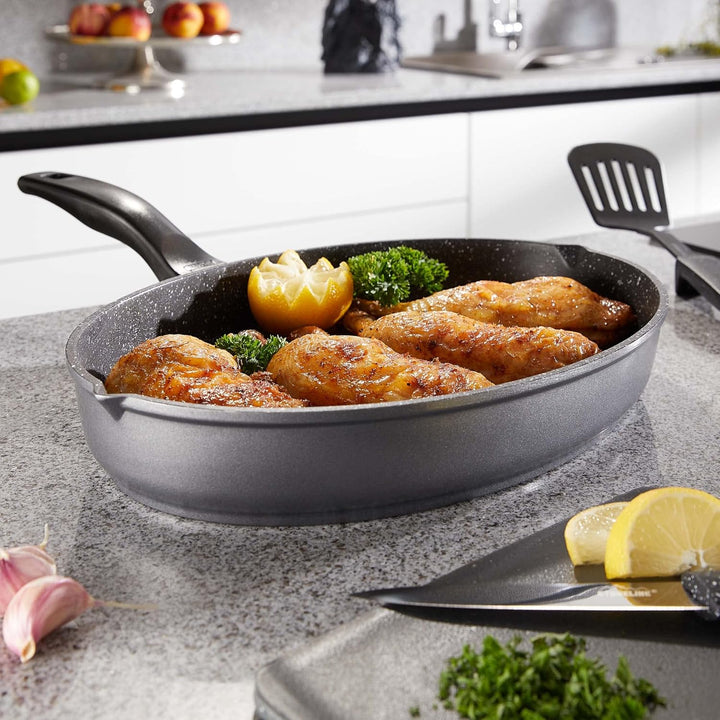 Stoneline XXL Fischpfanne, Schnitzelpfanne, 35,2 x 24,3 cm, mit Deckel, Induktion, Aluguss, Antihaft