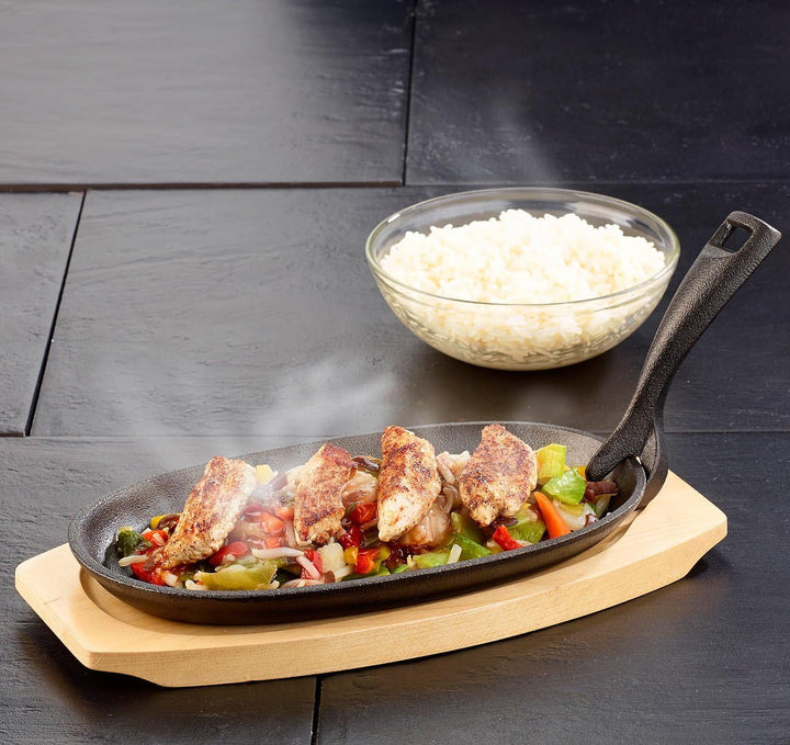 Tornwald-Schmiede Servierpfännchen: 2 Profi-Servierpfannen, Gusseisen, mit Untersetzer, 28x18x2 cm,