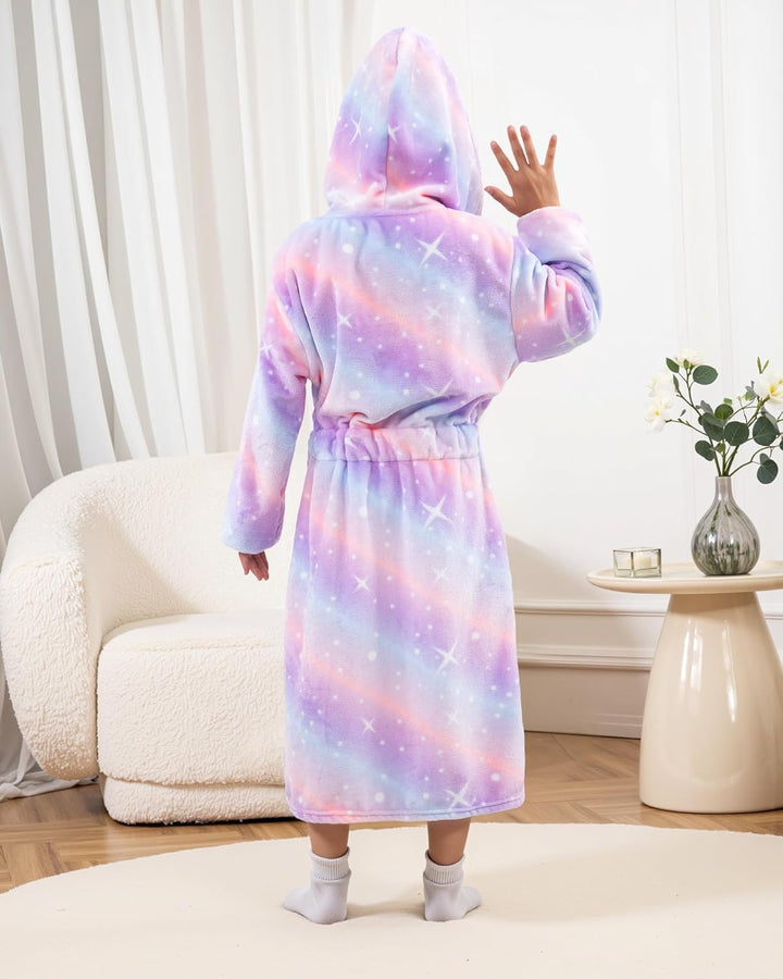 KAKU NANU Kuschelig weicher Bademantel für Mädchen,Flauschiger Regenbogen Plüsch Morgenmantel mit Ka