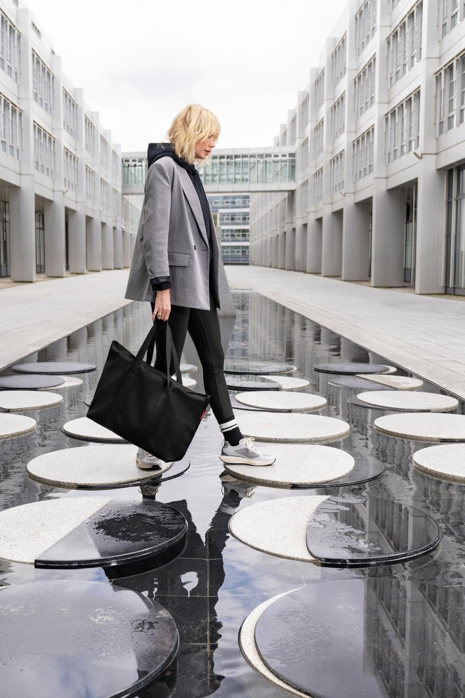 reisenthel extralite shopper L – Mega-Bag: maximales Volumen bei minimalem Gewicht Mesh Black, Mesh