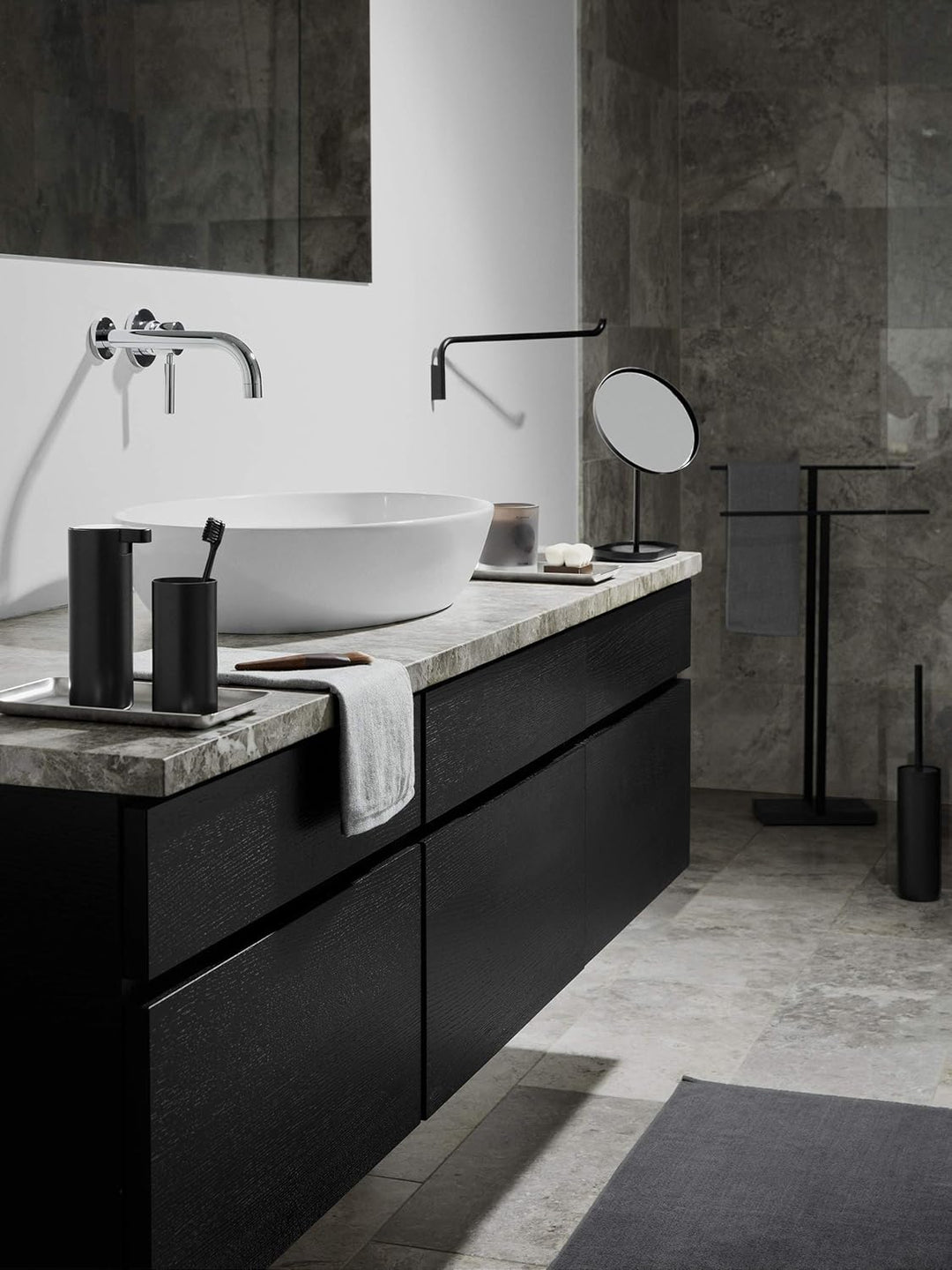 blomus Handtuchständer MENOTO | Höhe 86 cm | Stahl & PolyStone | Farbe Black