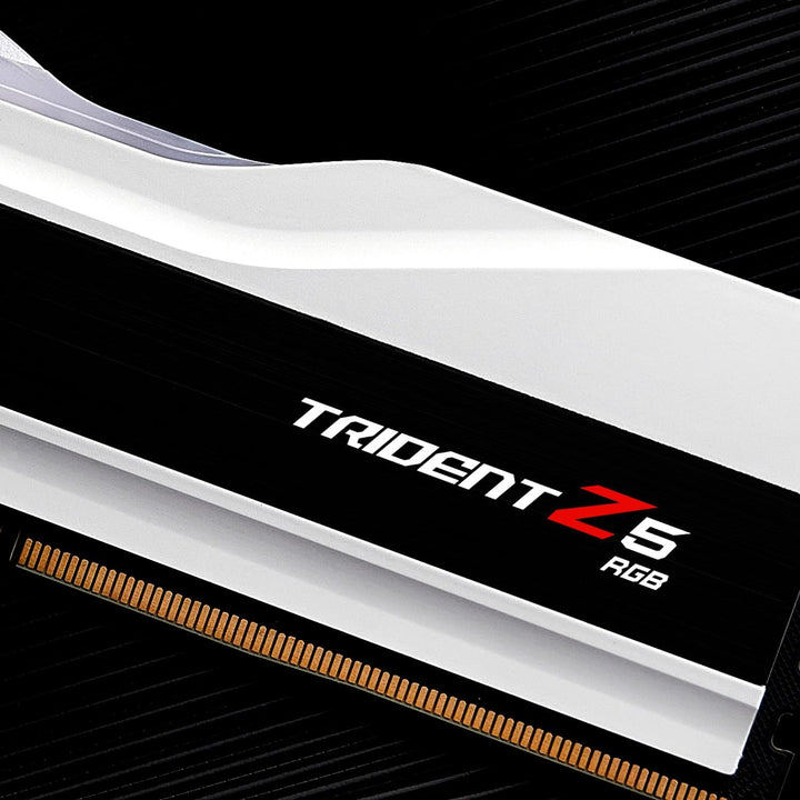 G.Skill Trident Z5 RGB Serie (Intel XMP) 64GB (2 x 32GB) 288-Pin SDRAM DDR5 6000 CL30-40-40-96 1,40V