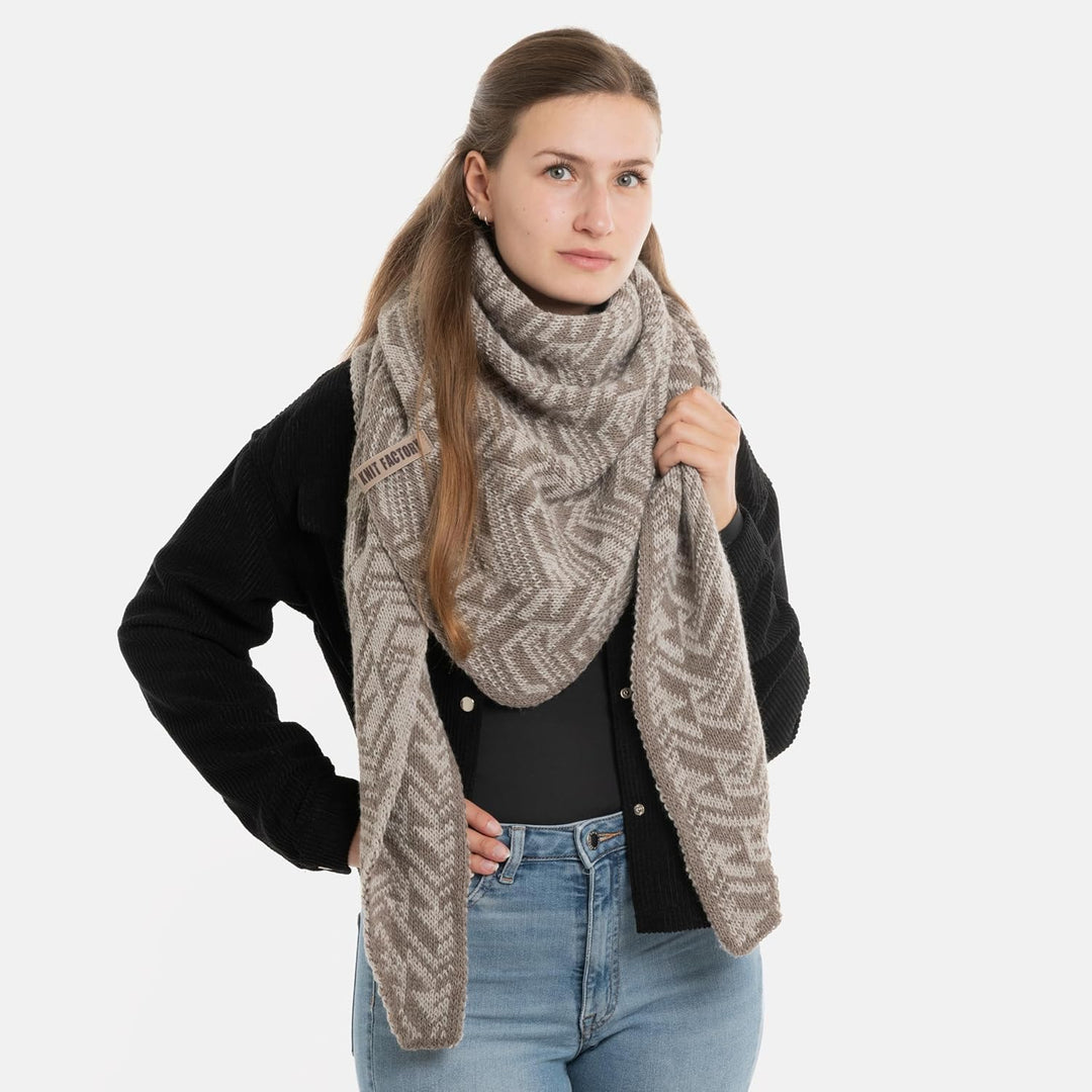 KNIT FACTORY - Dreiecksschal Josh - Damen Strickschal mit Wolle - Umschlagtuch für den Herbst und Wi