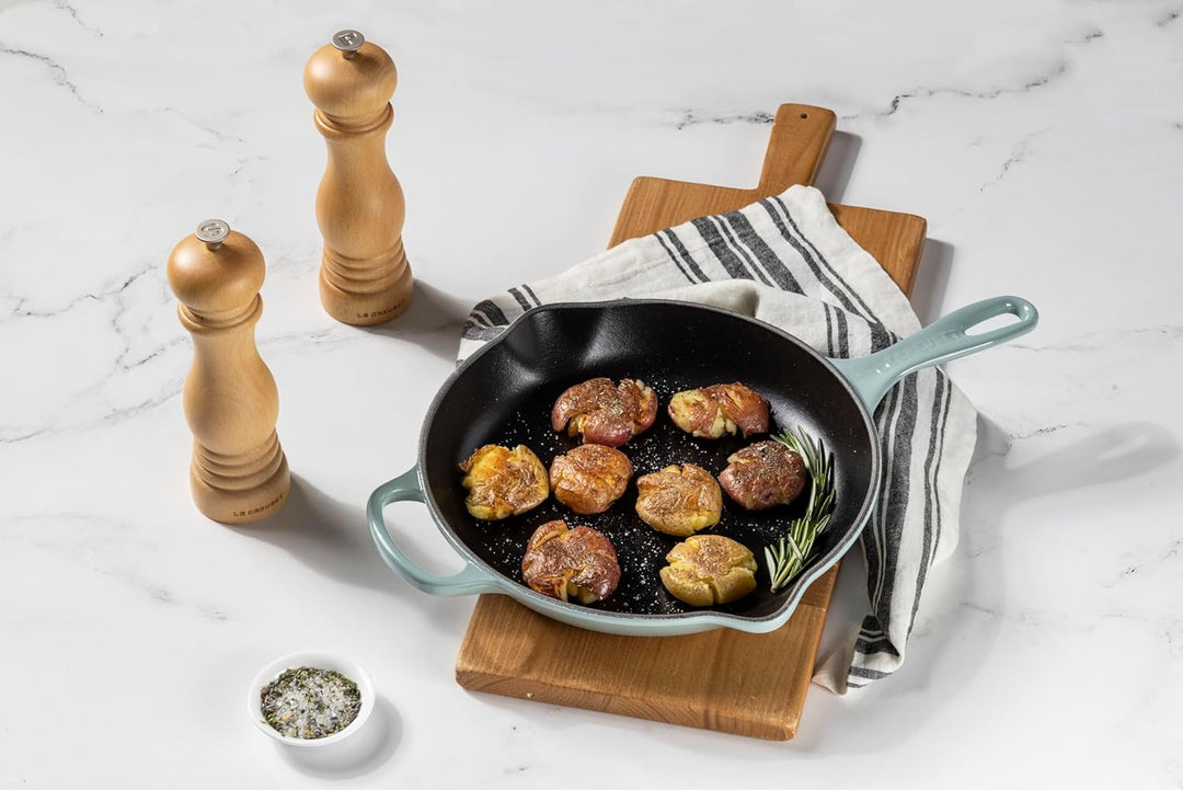Le Creuset Salzmühle, ABS-Kunststoff, 6,2 x 6,2 x 20,8 cm, Keramik-Mahlwerk, Buche, 96002000687000 S