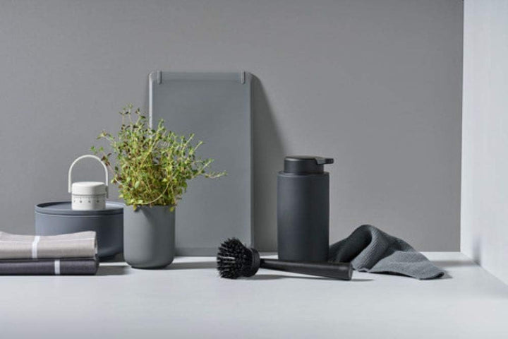 Zone Denmark Ume Seifenspender/Seifenpumpe aus Steingut mit Soft Touch-Beschichtung, extra grosses F